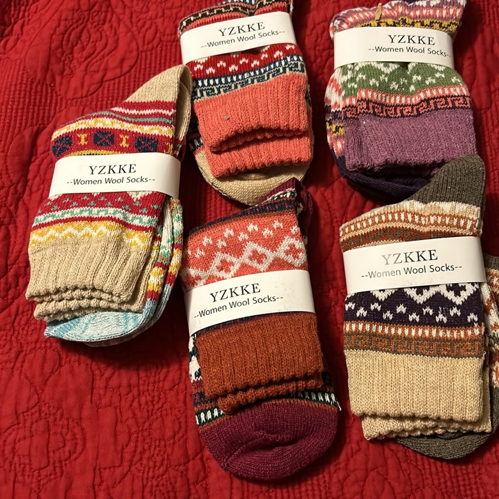Five pack of wool socks - Picture 3 of 4